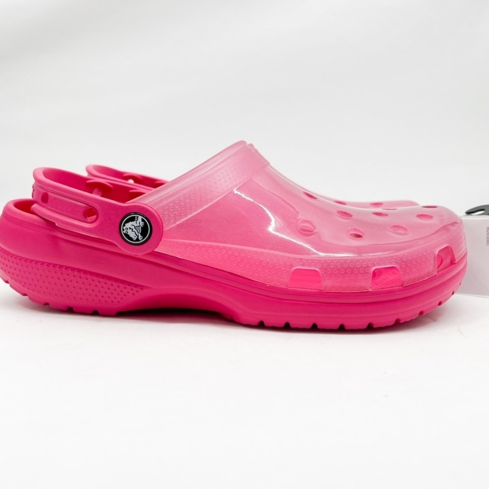 Crocs UnisexAdult Classic Translucent Clog